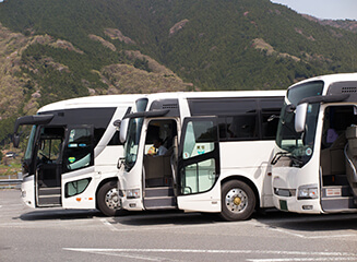 自動車